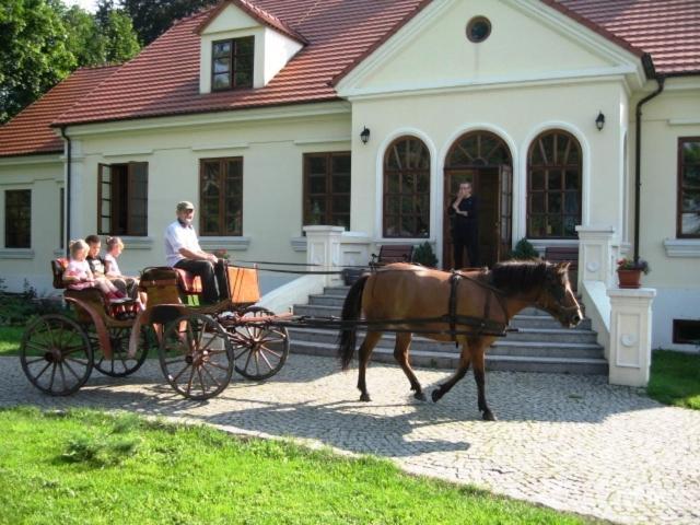 Gospodarstwo Agroturystyczne Dworek Janowicki Kazimierzewo Extérieur photo